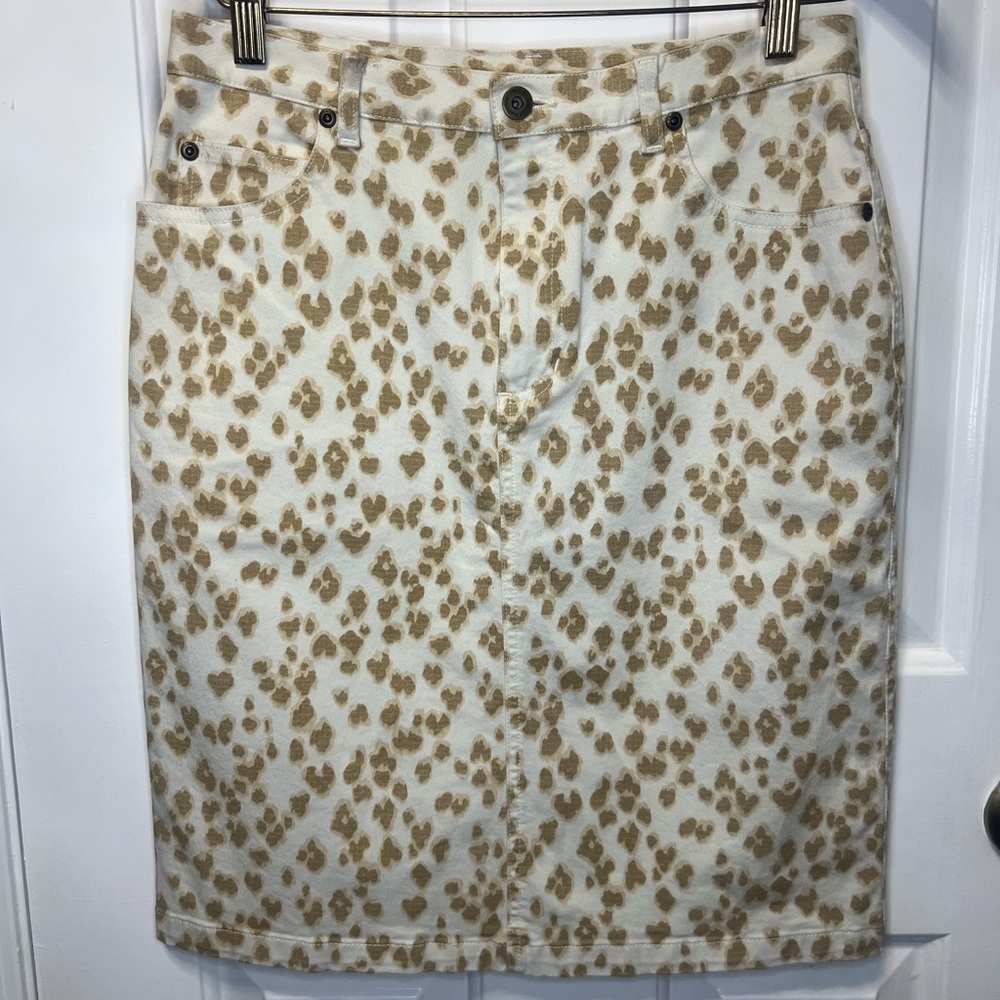 Liz Claiborne Cream and Tan Pencil Skirt